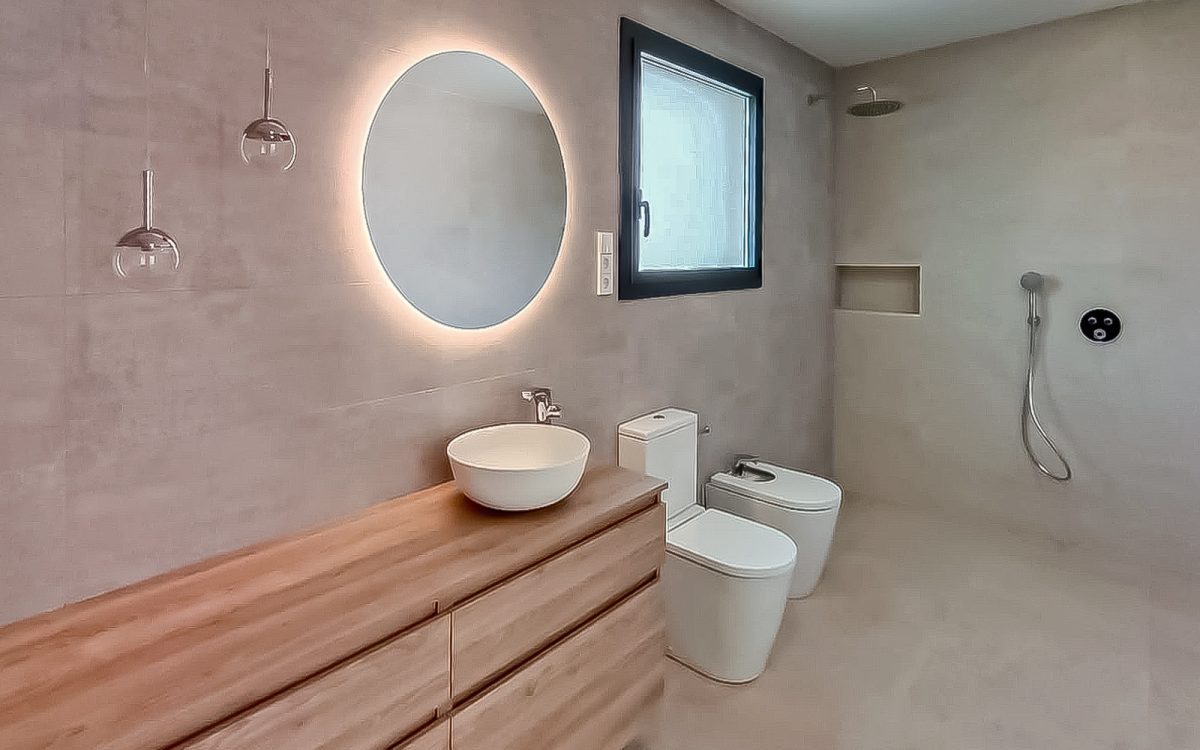 18. BAÑO SUITE